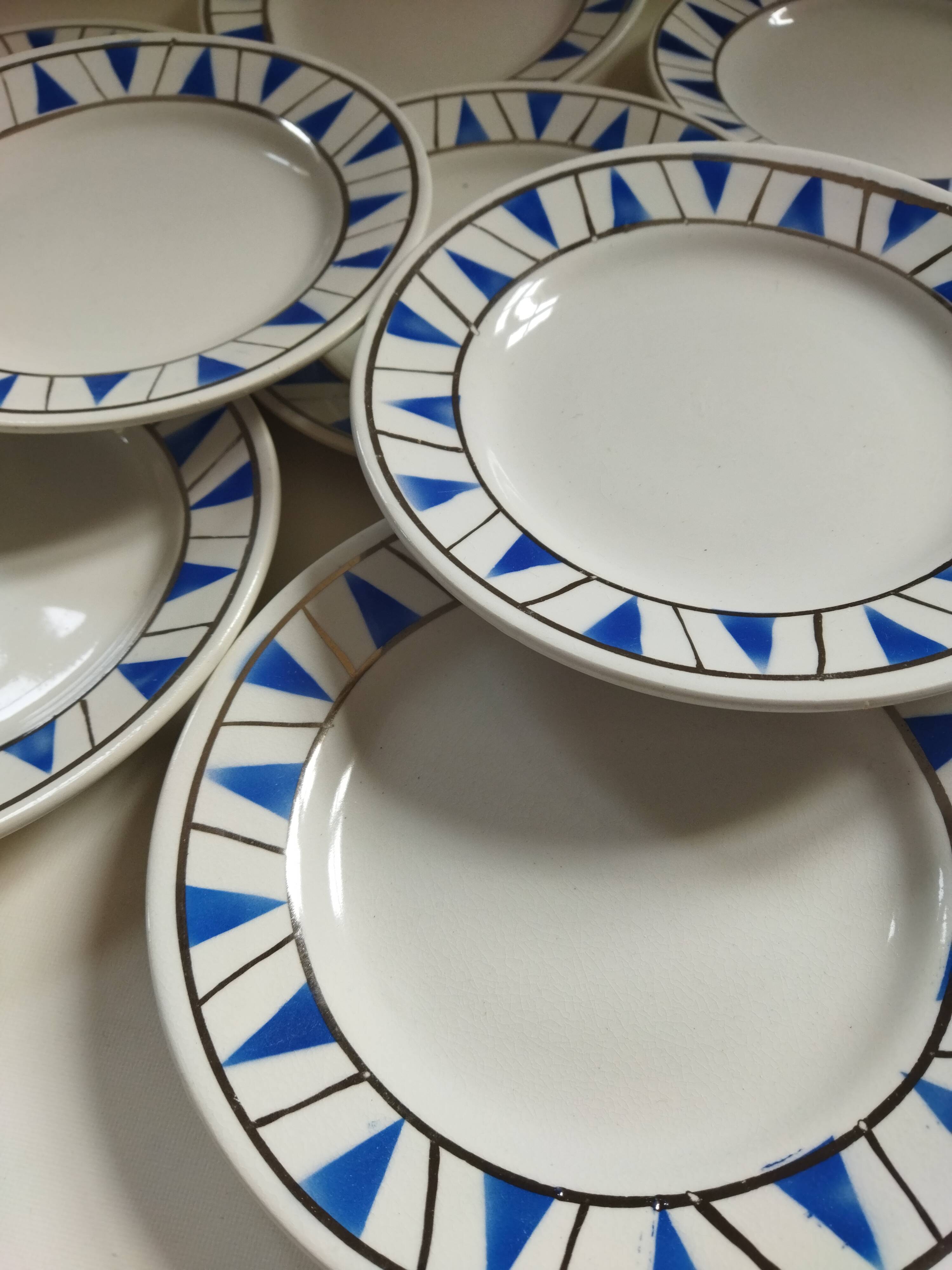 9 dessert plates Hamage & Moulin des Loups, Etoile bleu model