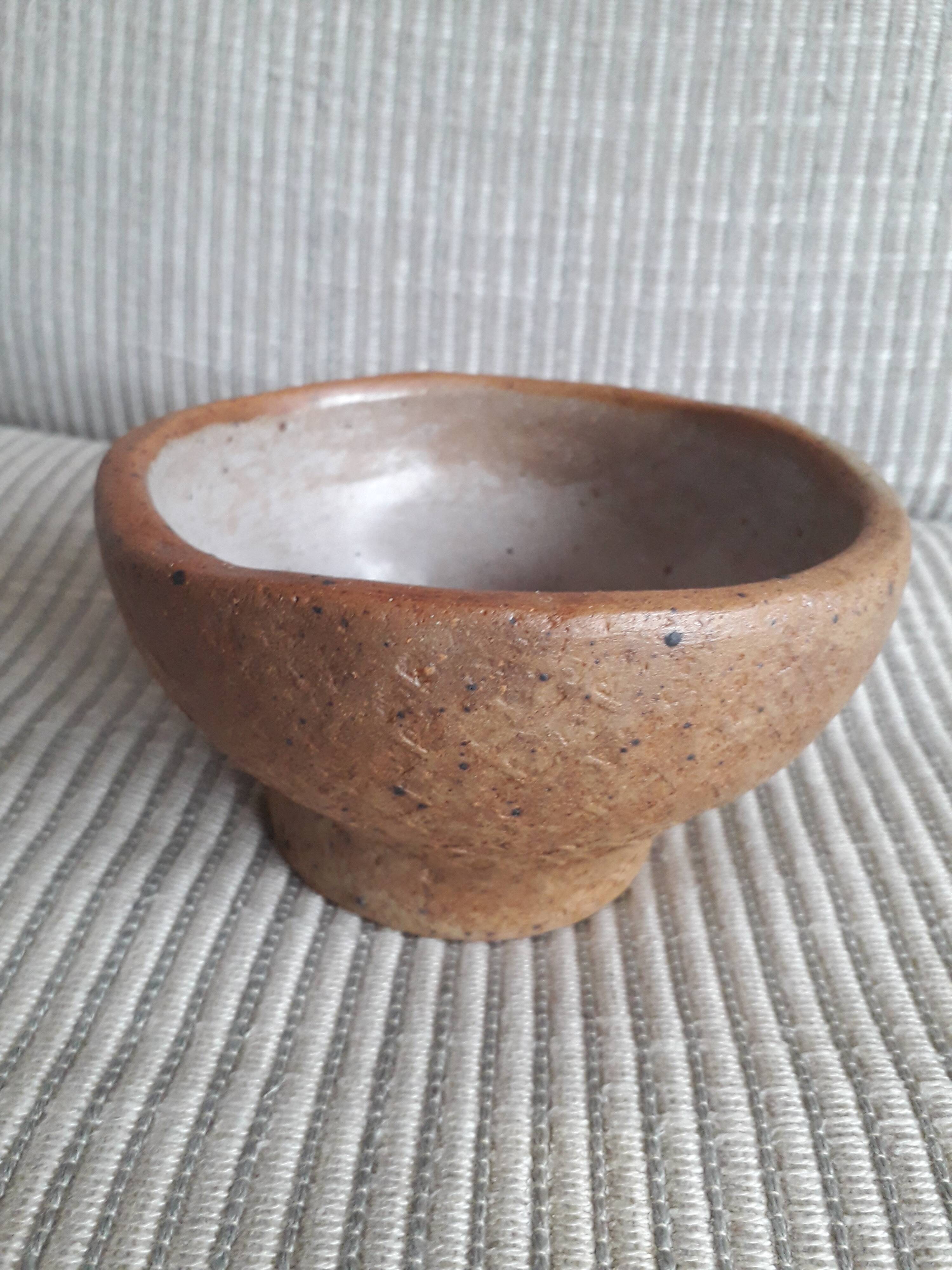 Vintage pocket tray with a raw finish