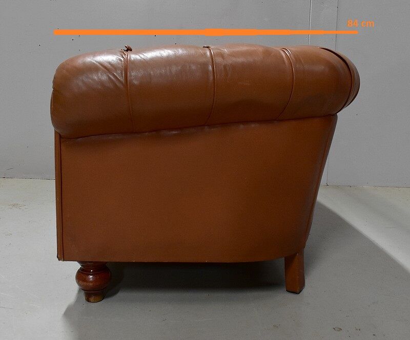 Chesterfield padded leather sofa - late 19th century