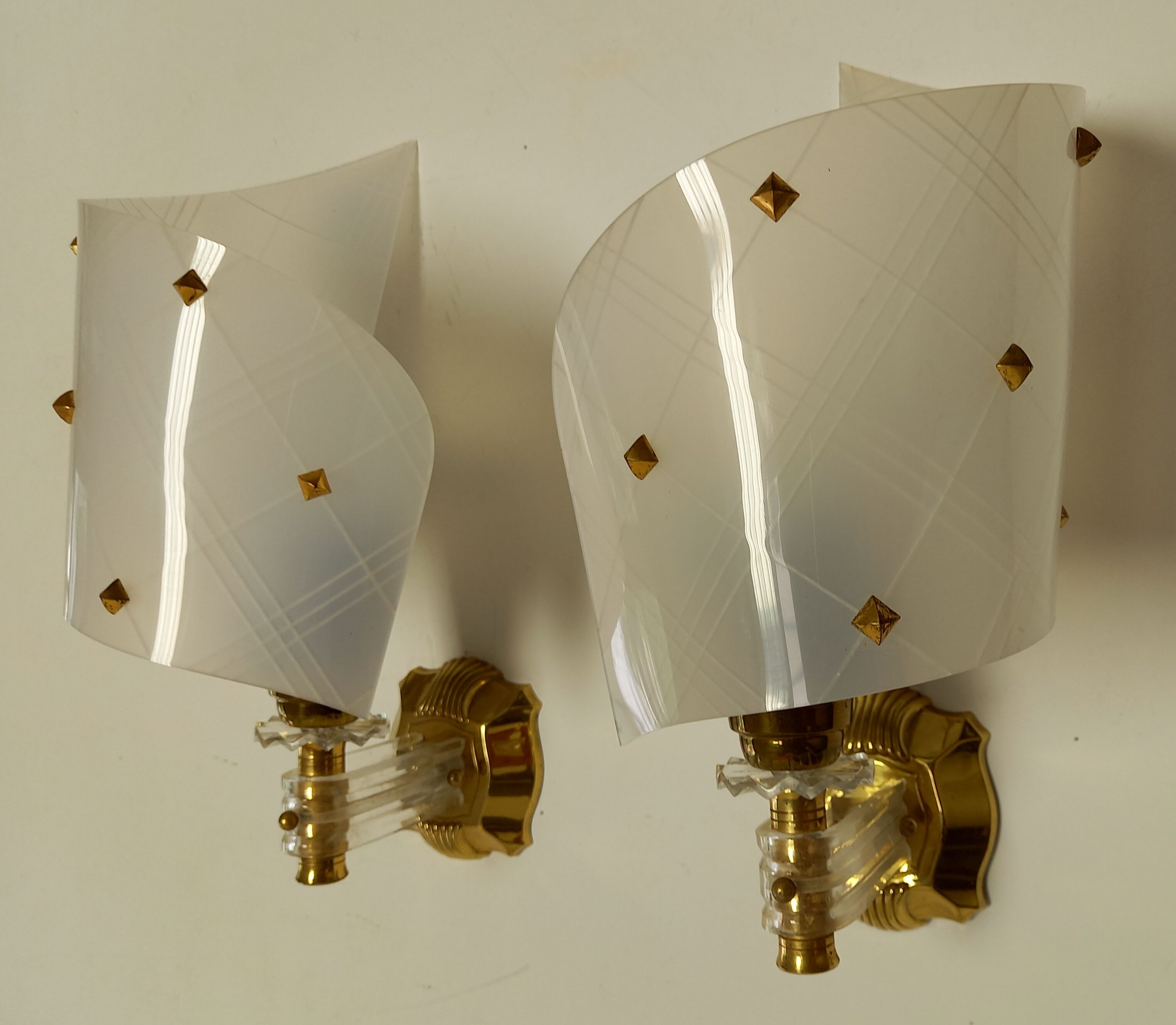 Pair of wall sconces