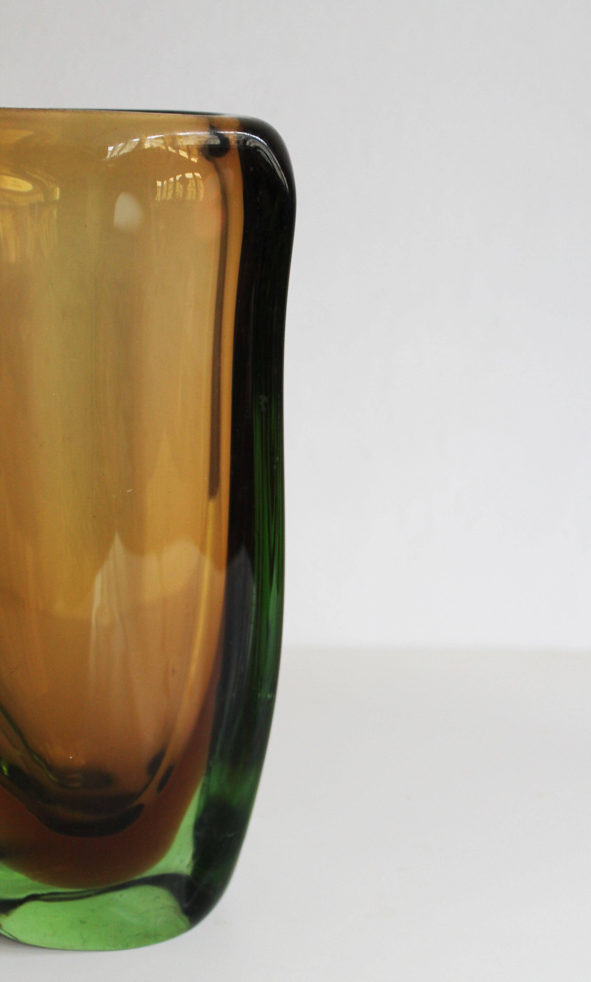 1950's “elegance” sommerso vase, pattern no. 54181 by jaroslav beranek