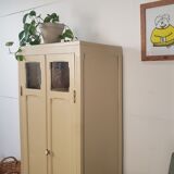 Armoire parisienne vitrée