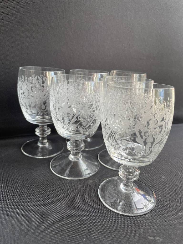 6 engraved crystal glasses