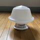 Grand plafonnier globe verre opaline blanc 30 cm base de fixation aluminium