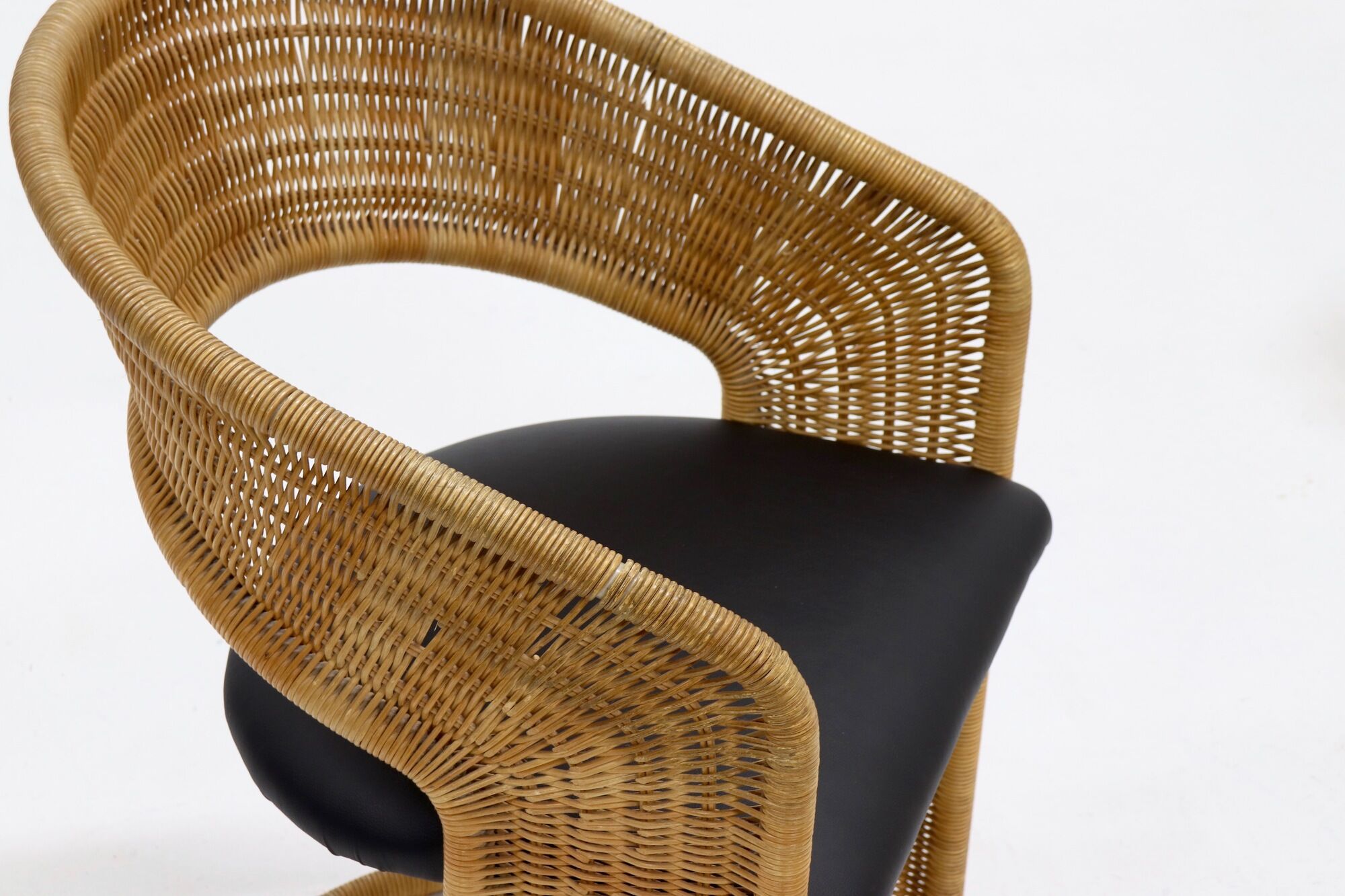 Set de 4 chaises de salle à manger en rotin par Luit van der Helm, Pays-Bas Années 1980
