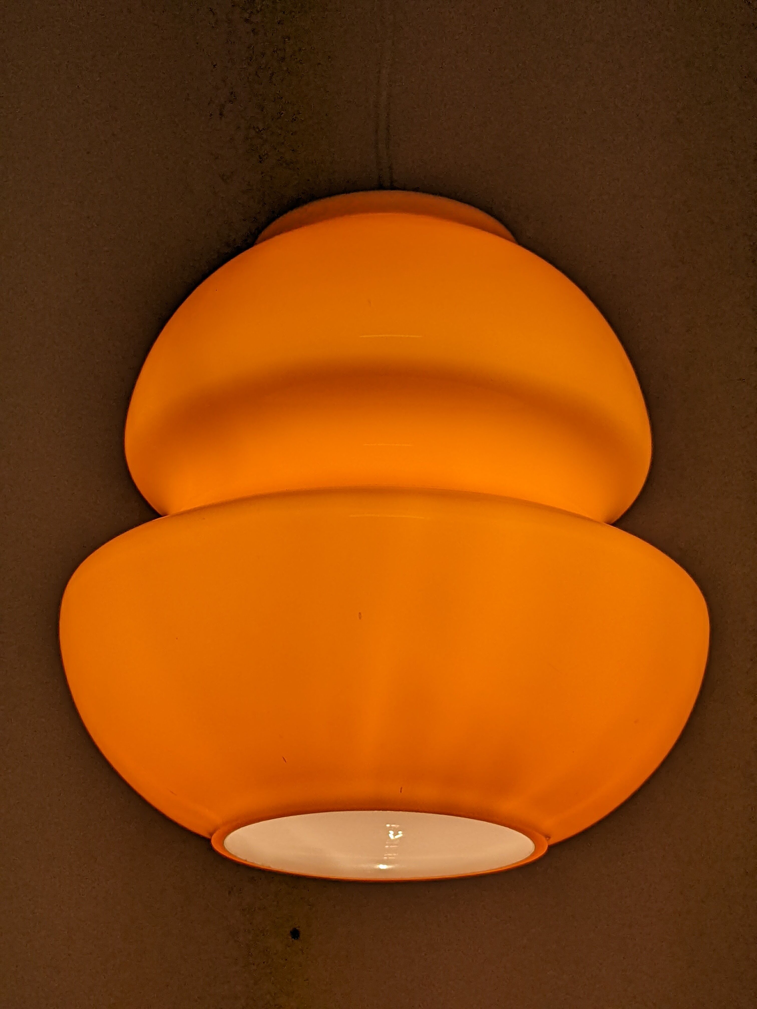 Orange opaline suspension from the 60s/70s
