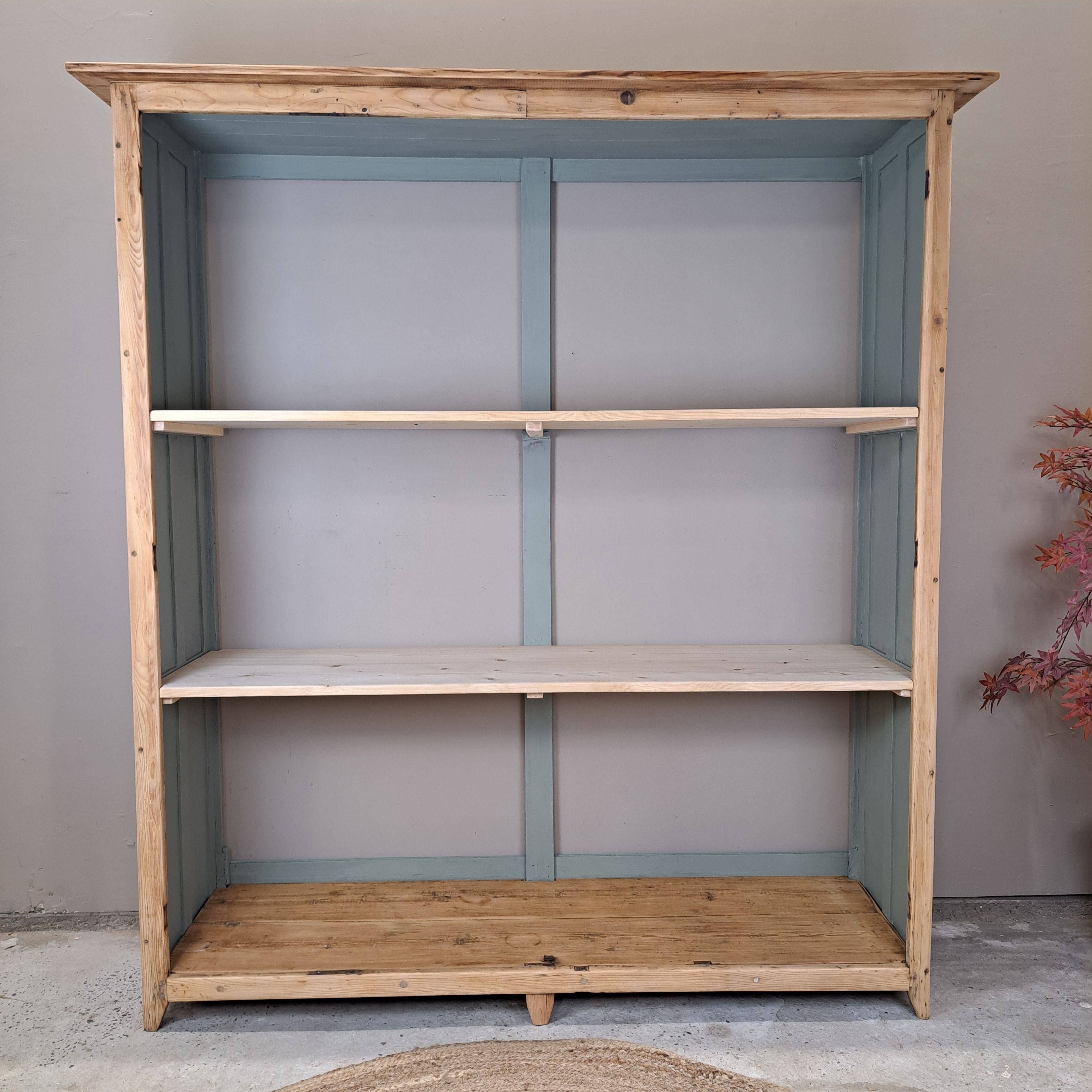 Shelf cabinet