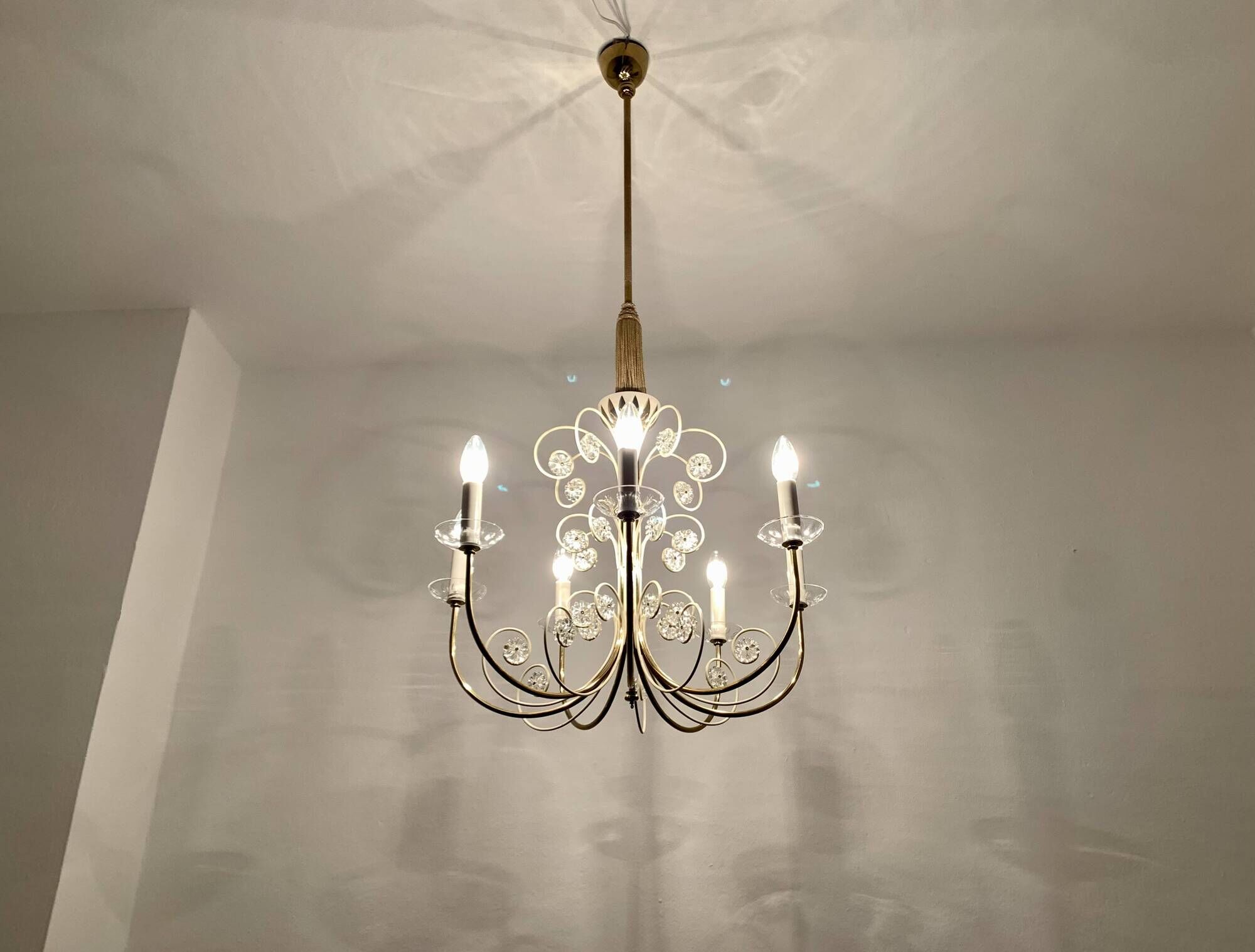 Crystal Glass Chandelier by Vereinigte Werkstätten Collection