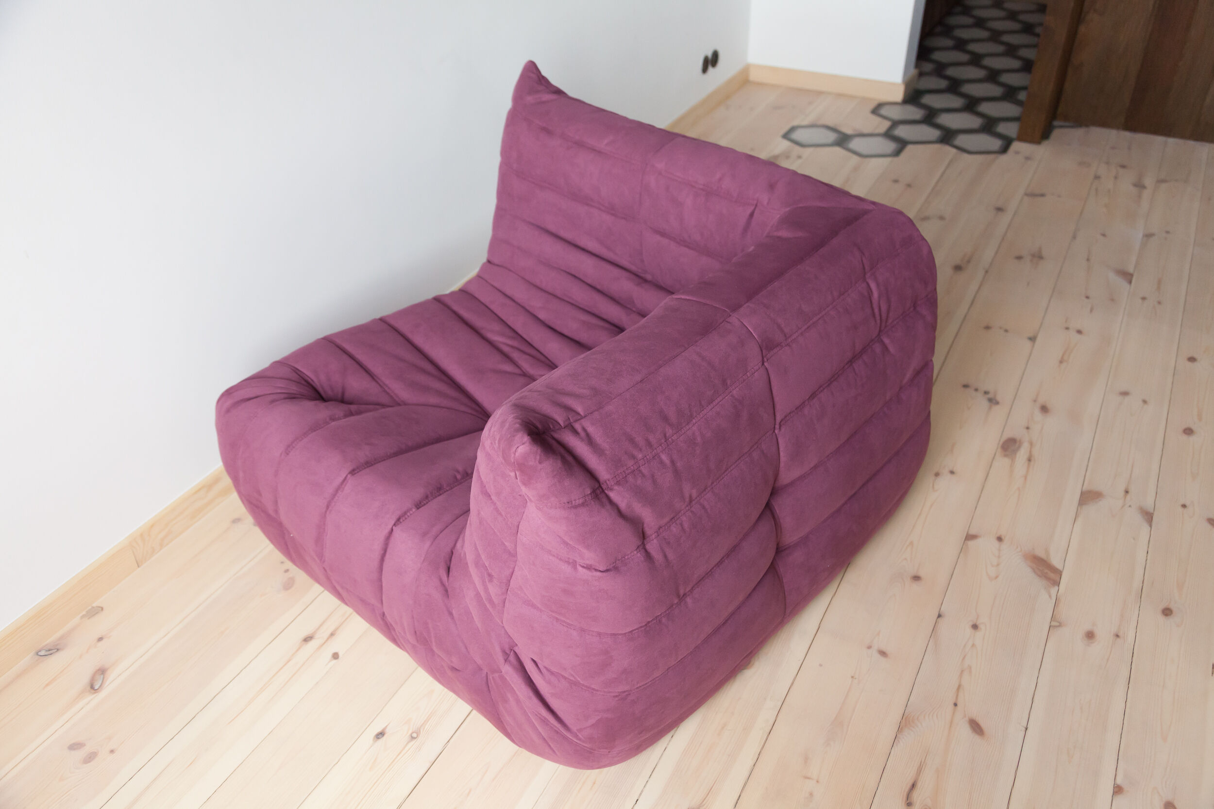 Togo armchair model designed by Michel Ducaroy 1973