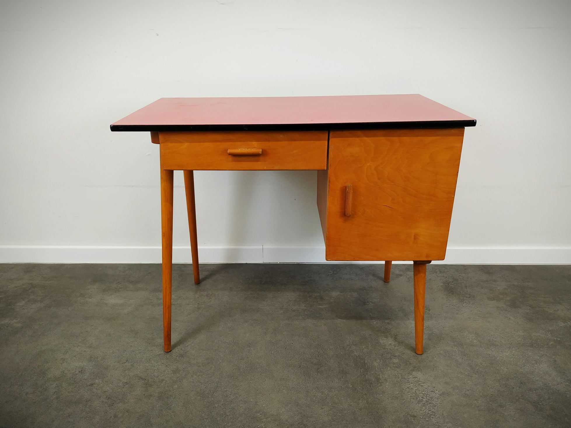 Bureau bois et formica 60's