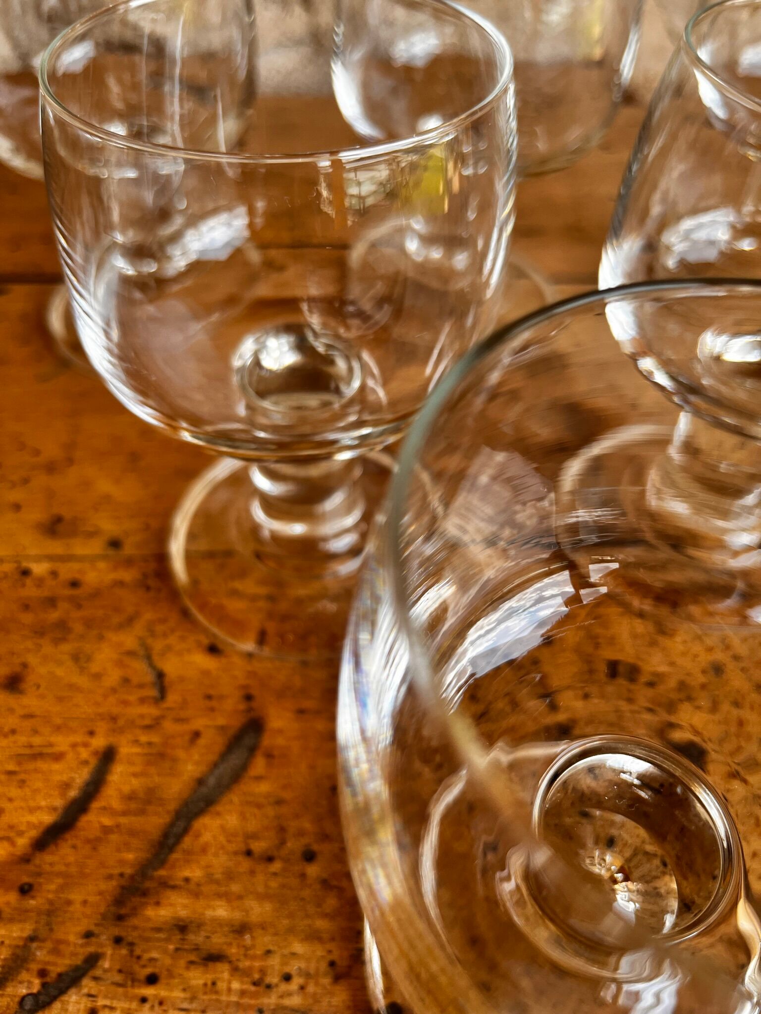 Set of 6 thick stemmed glasses