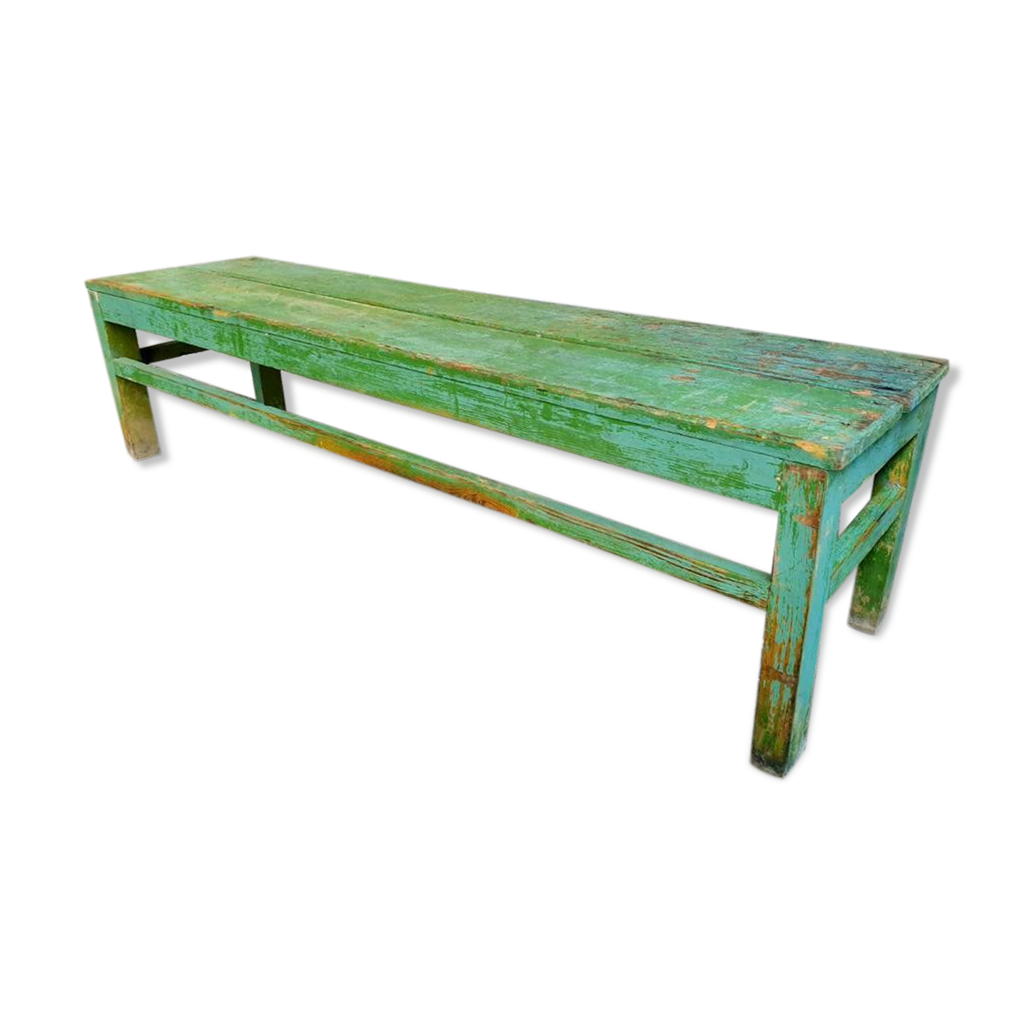Old wooden bench sidetable green