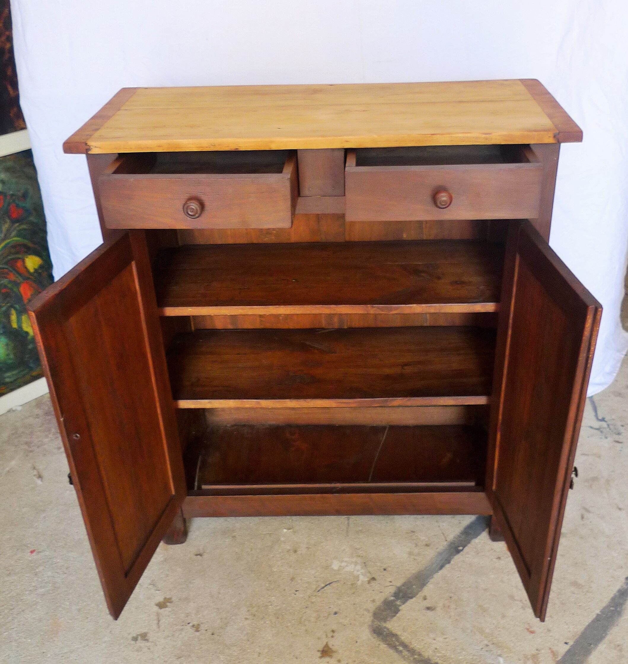 Parisian kitchen buffet