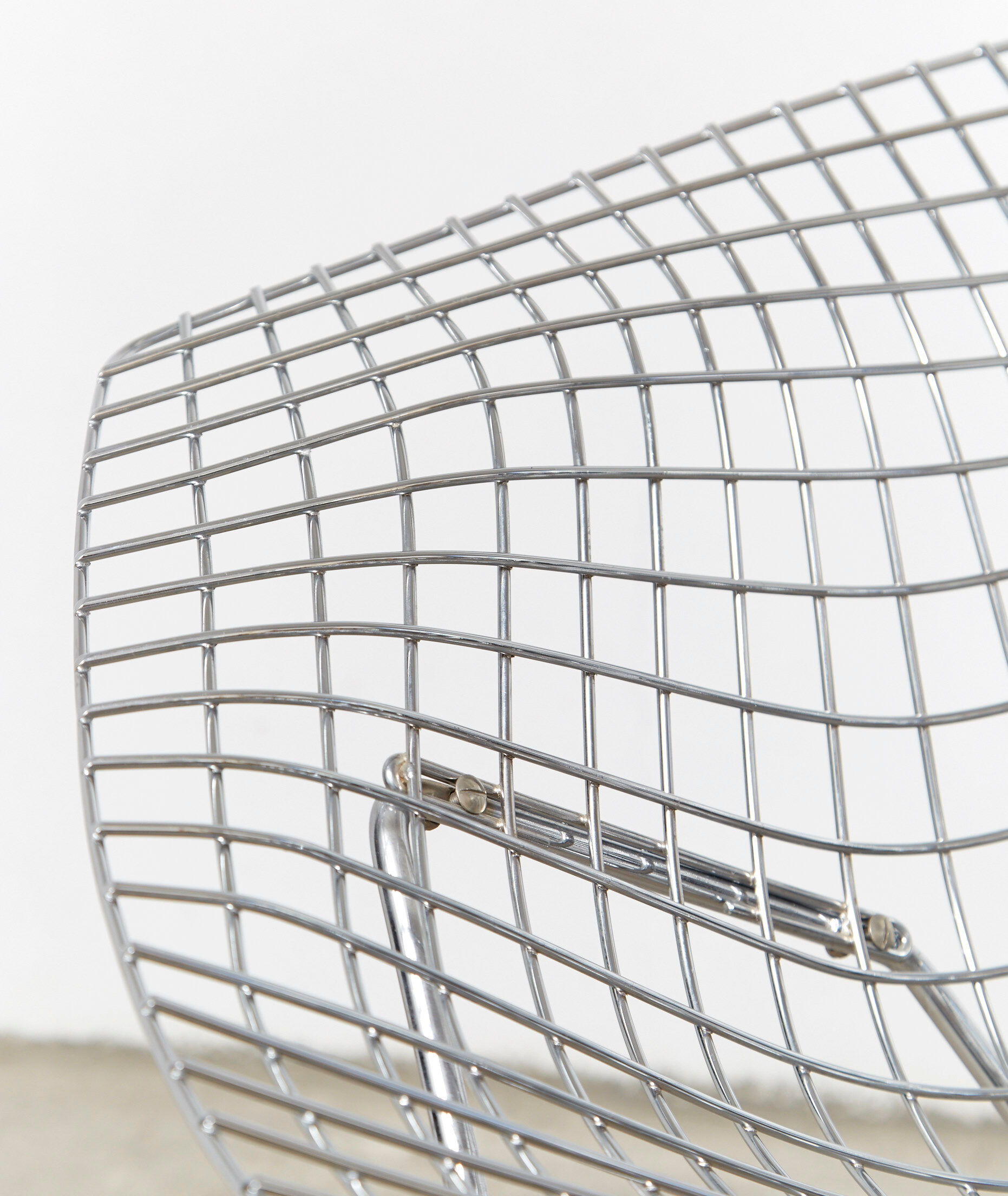 Harry Bertoia diamond chair 421 for Knoll International