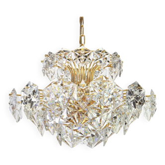 Chandelier in gilded brass and crystal glass by Kinkeldey, Germany, 1970s.