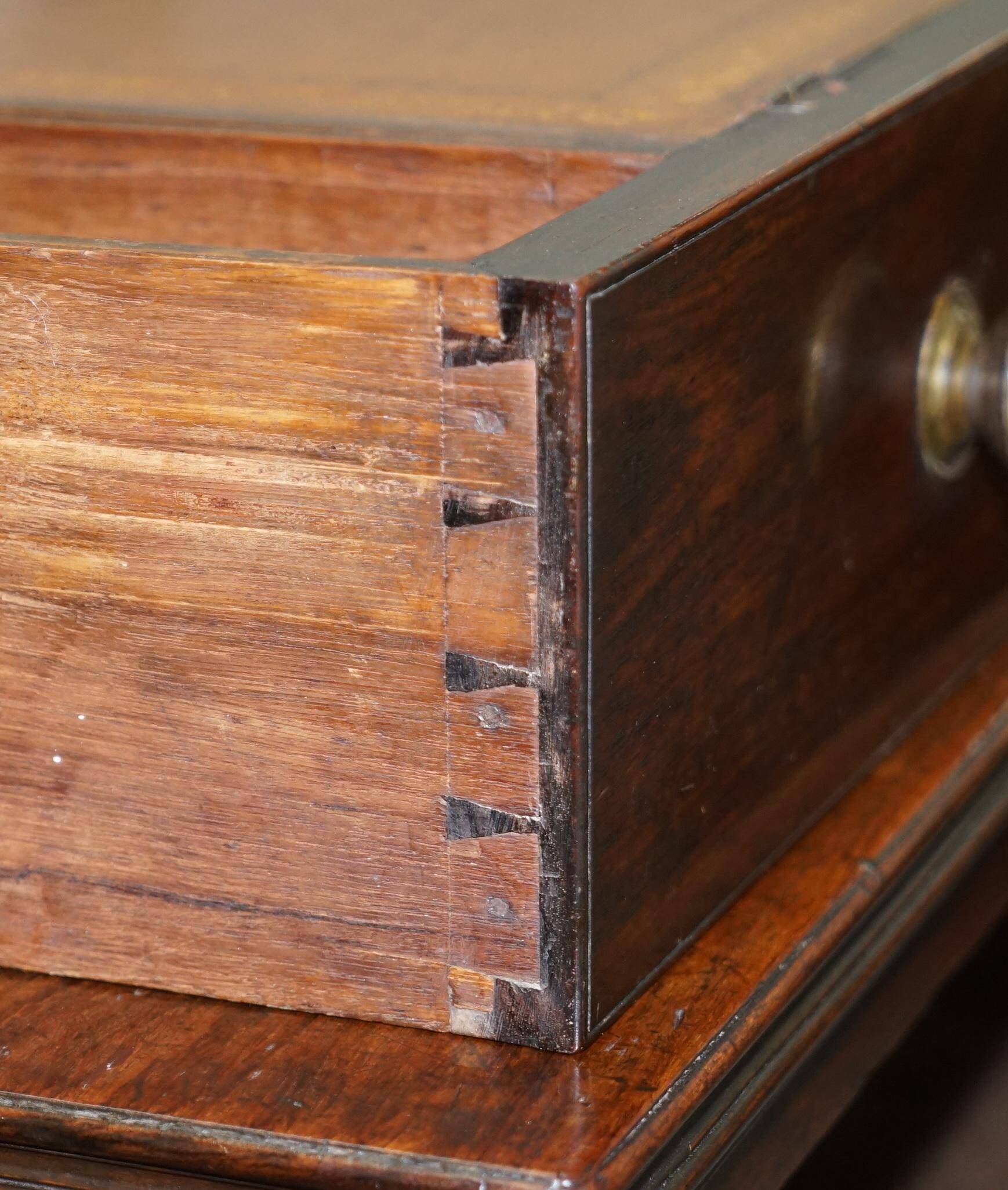 Library secretary George III in Cuban mahogany by Gillows, circa 1790.