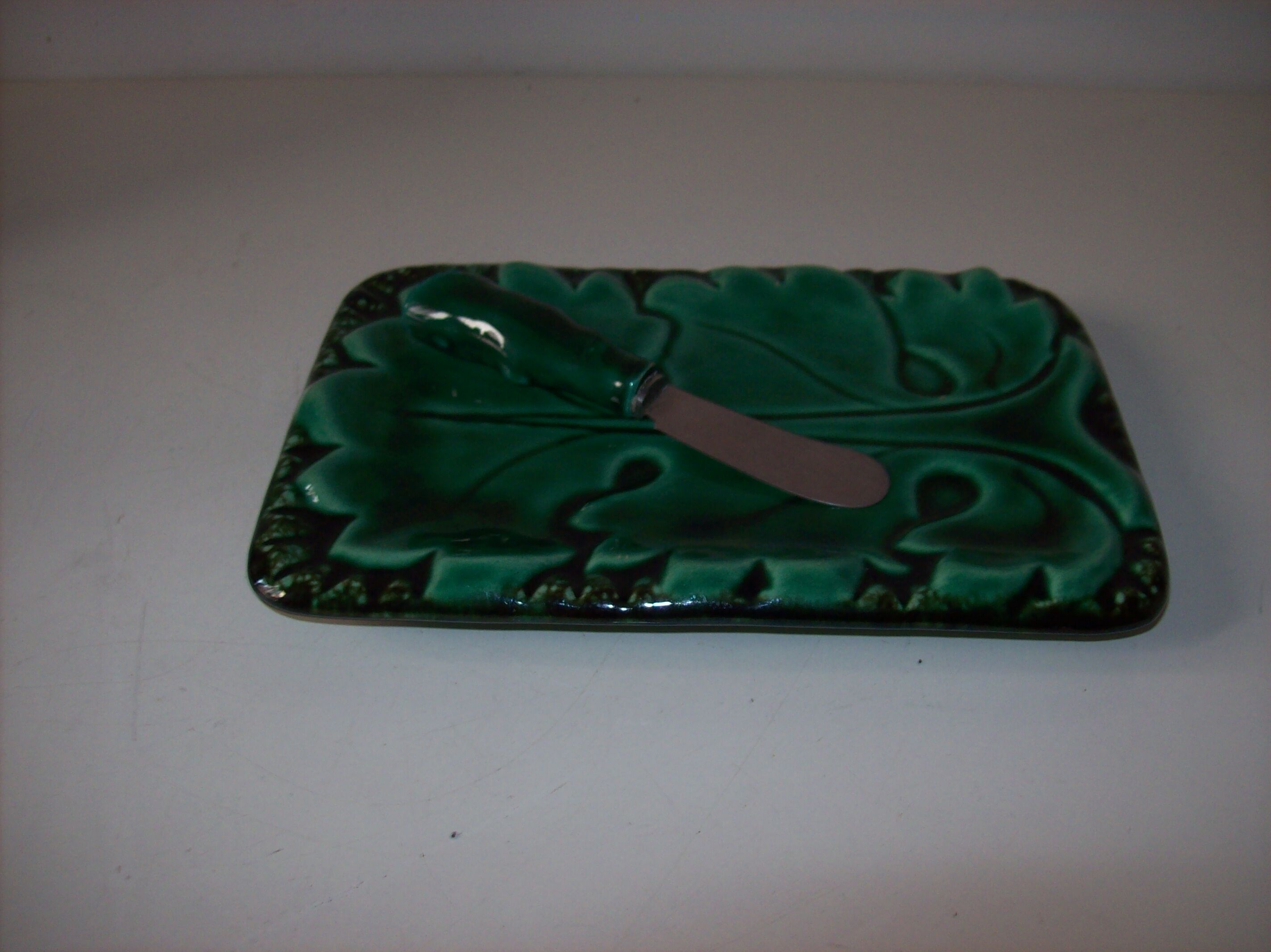 Butter dish