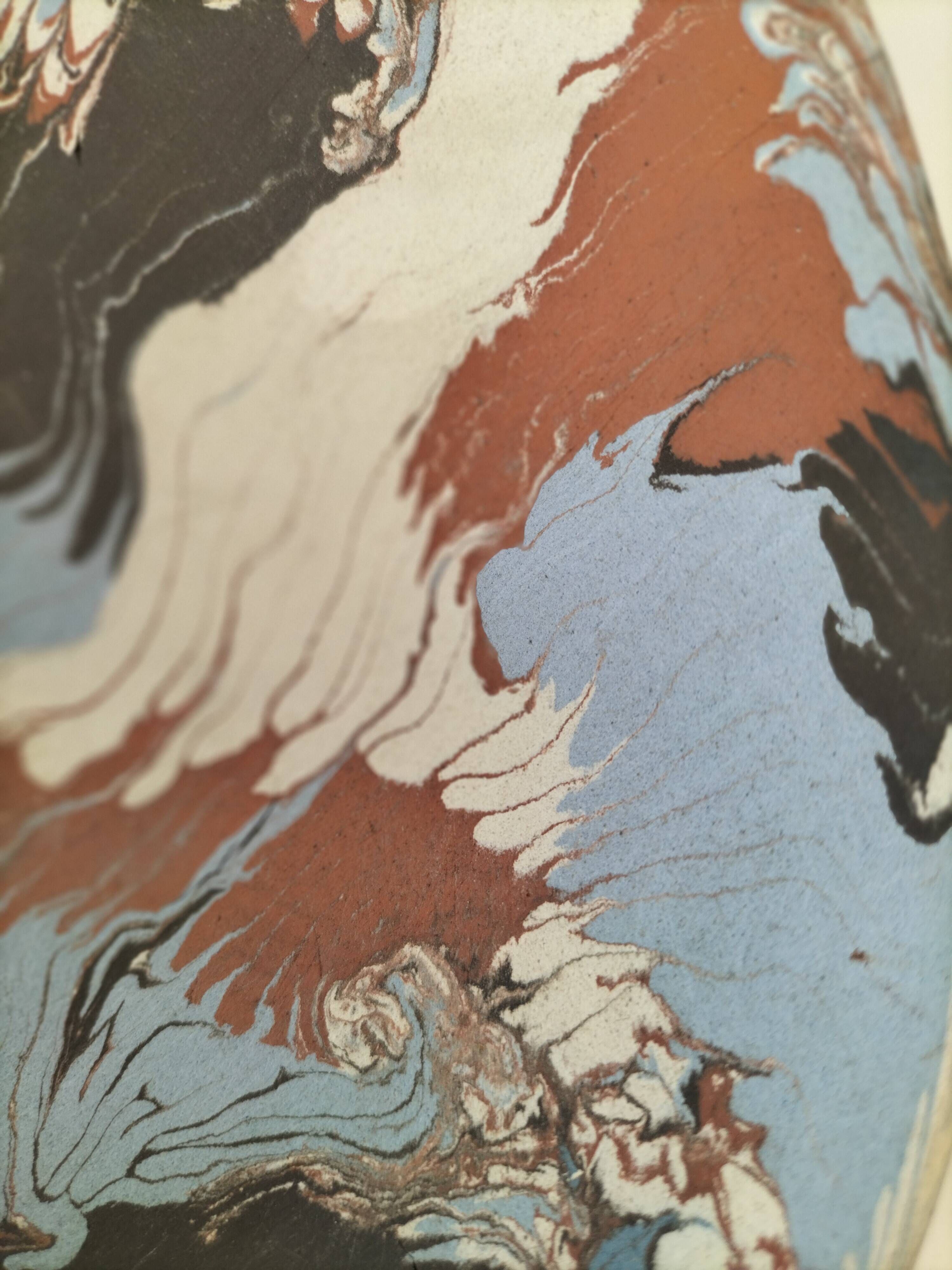 Mixed clay coupe from Apt – Signed Bernard – Polychrome marbled decoration