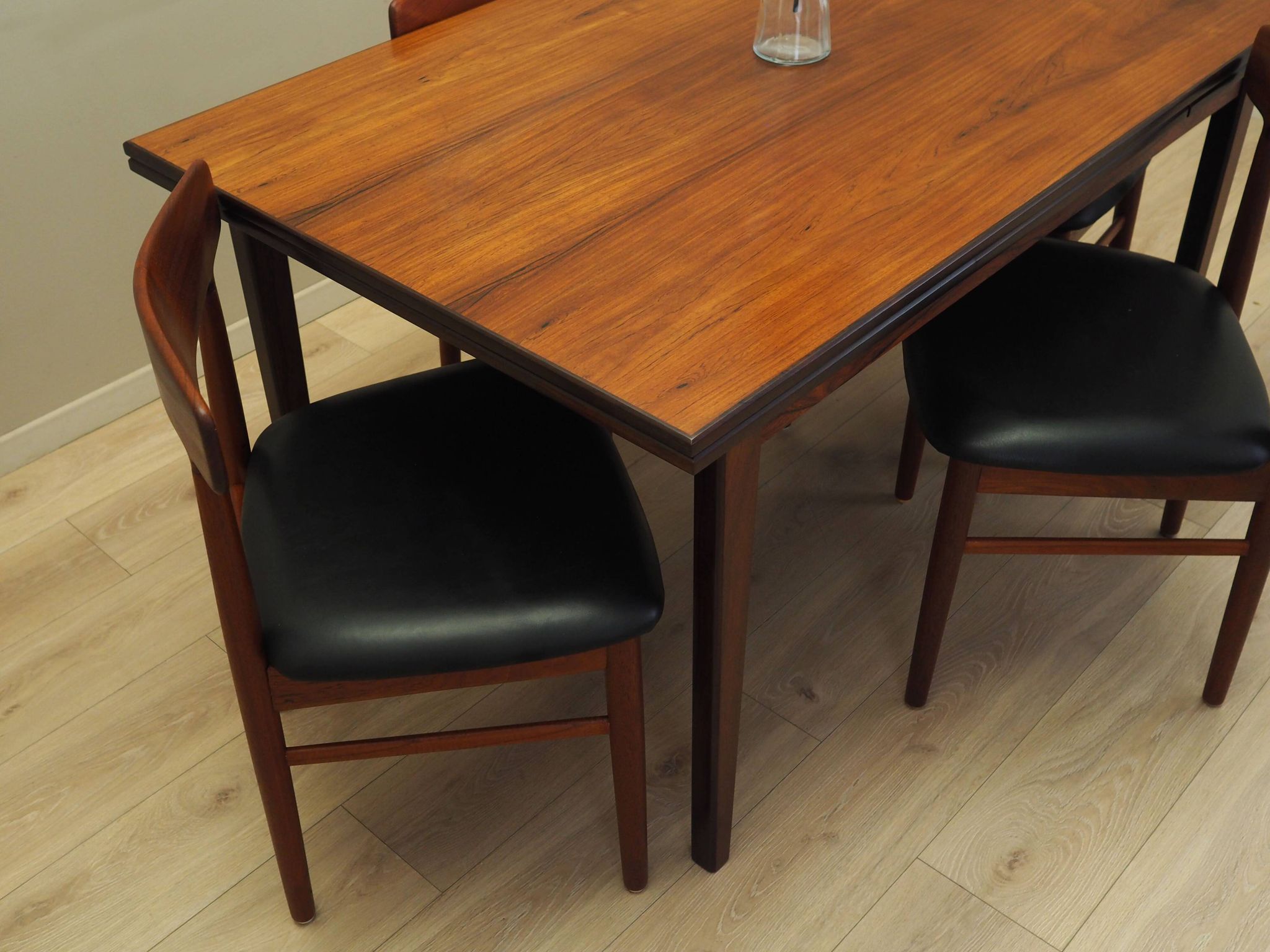 Set of four teak chairs, Danish design, 1960s, manufacture: Bruno Hansen, d