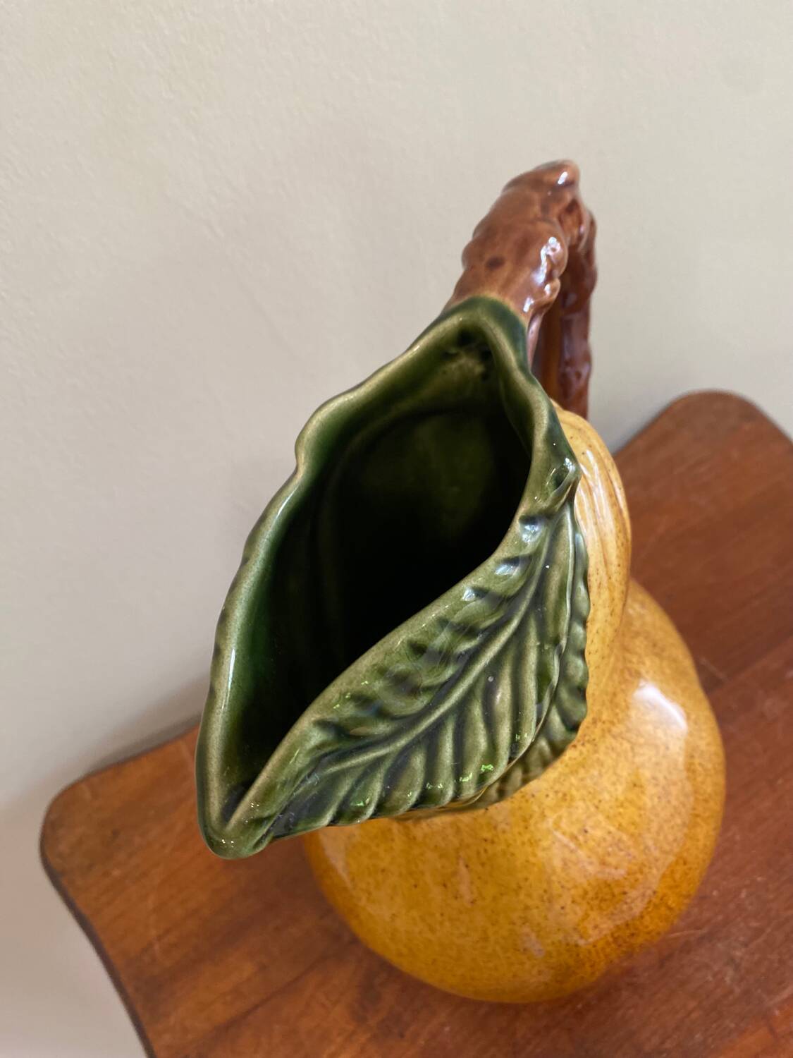 Pear pitcher
