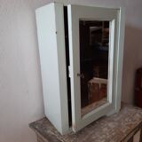 50's mint green medicine cabinet