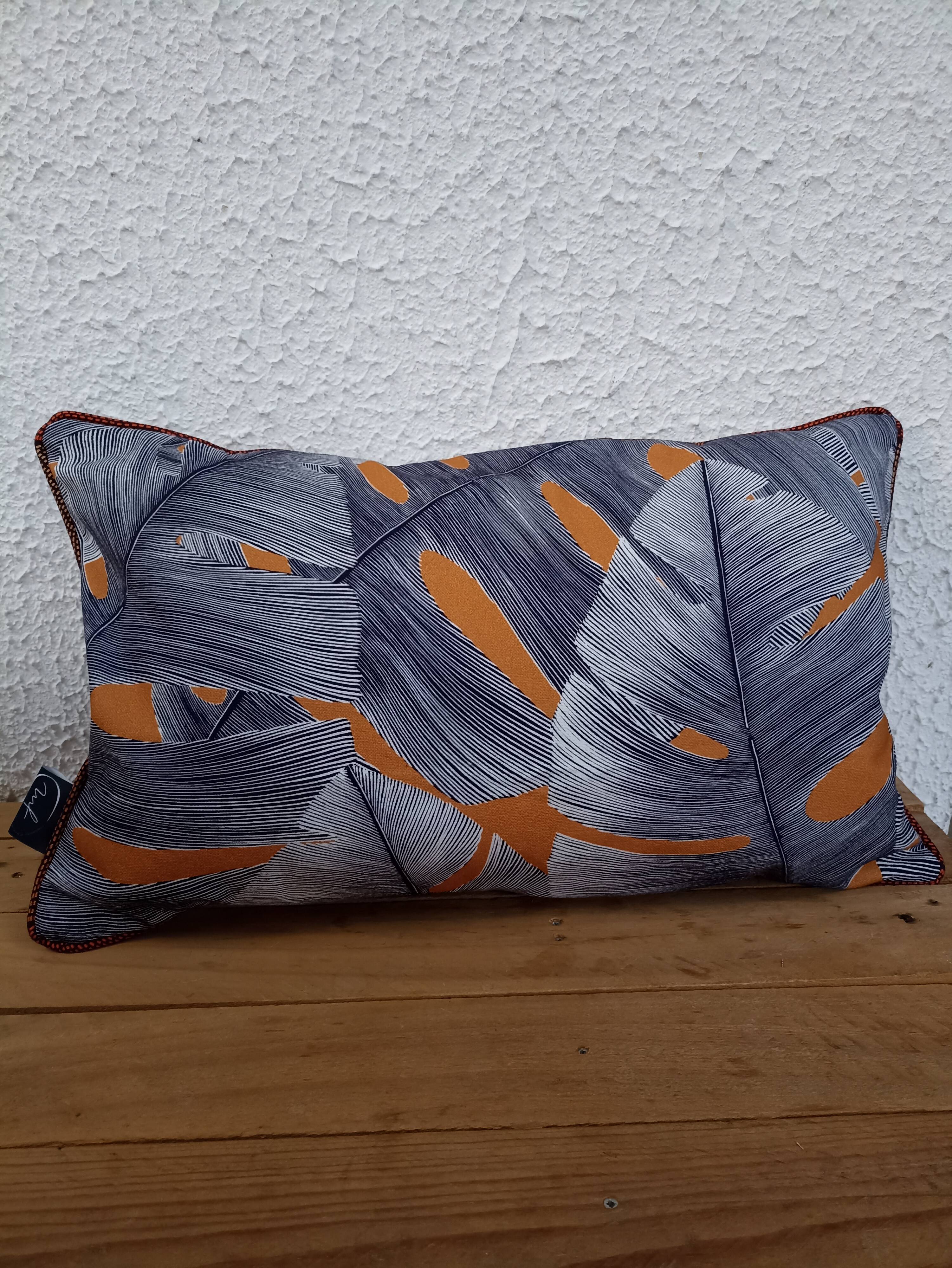 Coussin imprimé toile de coton de la maison d'édition "Thevenon"