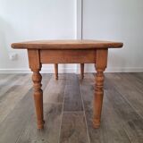 Country farmhouse coffee table