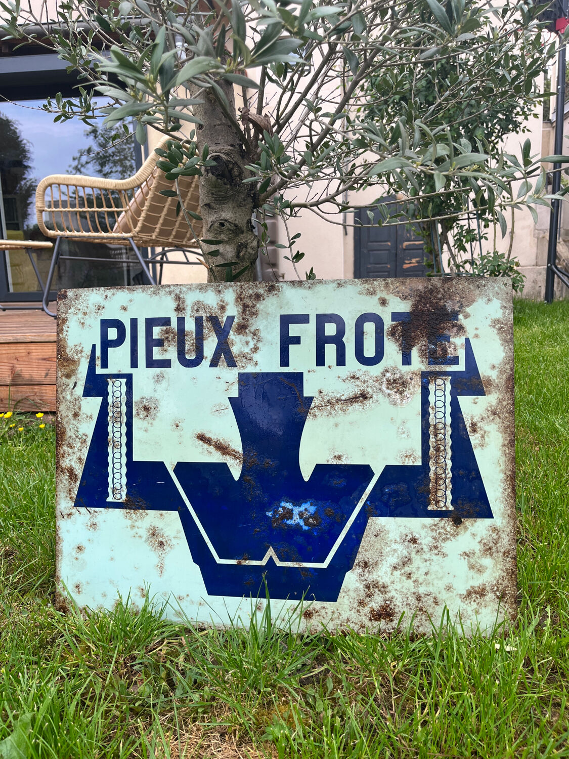 Enamelled advertising plate Frote Piles