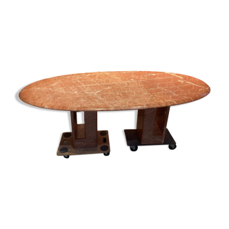 Table en marbre rouge avec pied en marbre