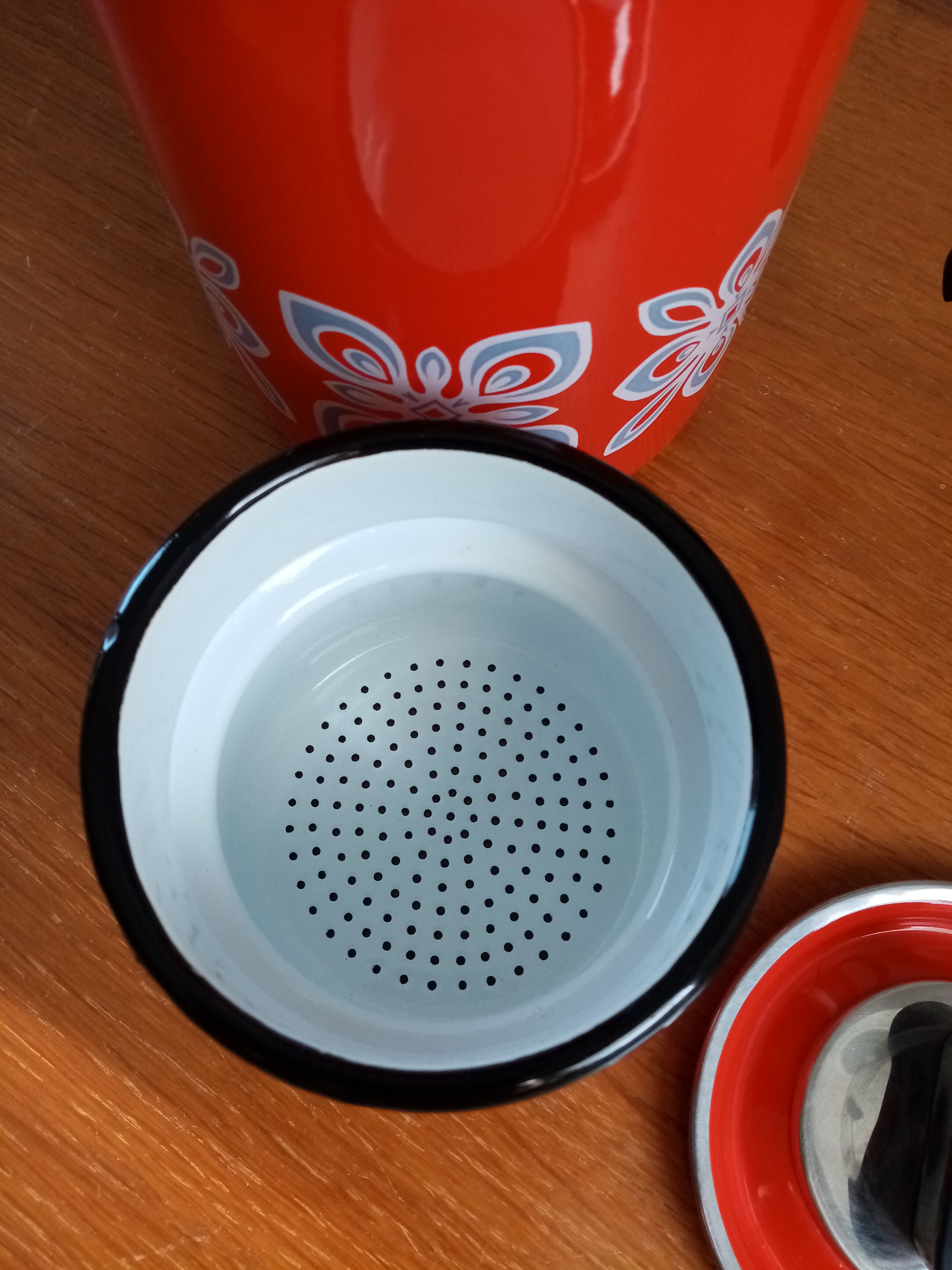 Enamelled red coffee maker