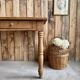 Table with turned legs in solid oak (renovated)