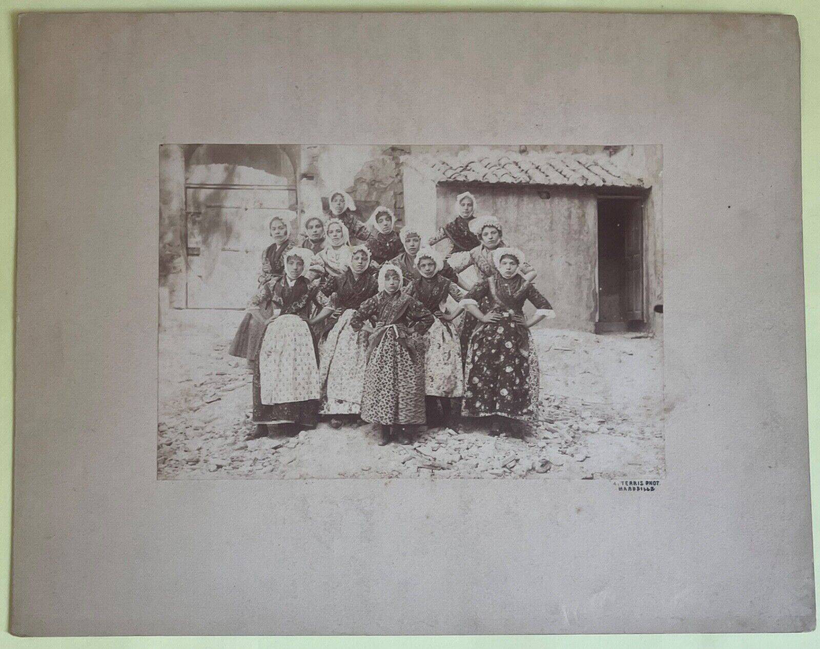 Marseille young girls Adolphe TERRIS 1820-1899 Albumen print circa 1865