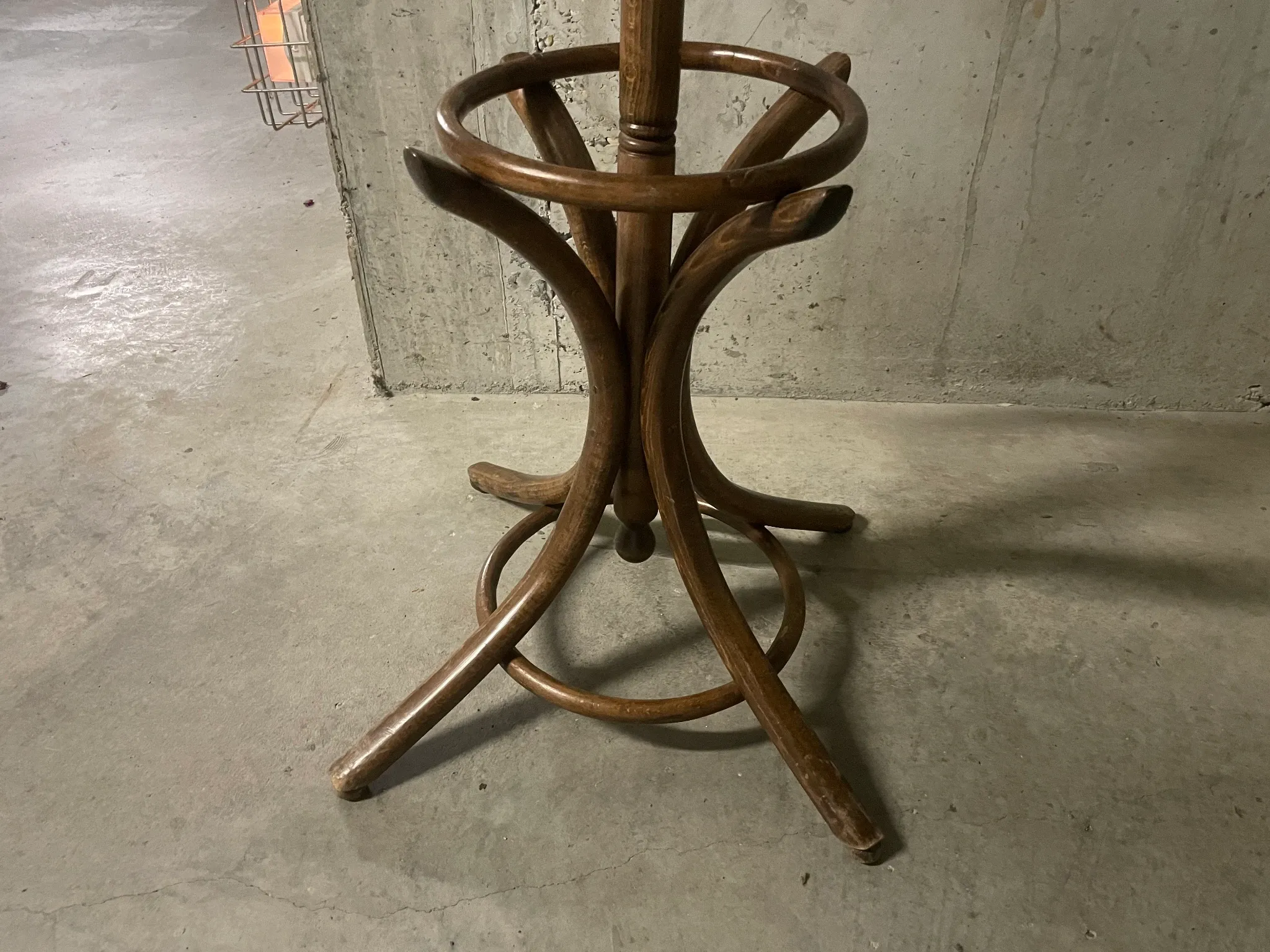 Coat rack parrot 1960s