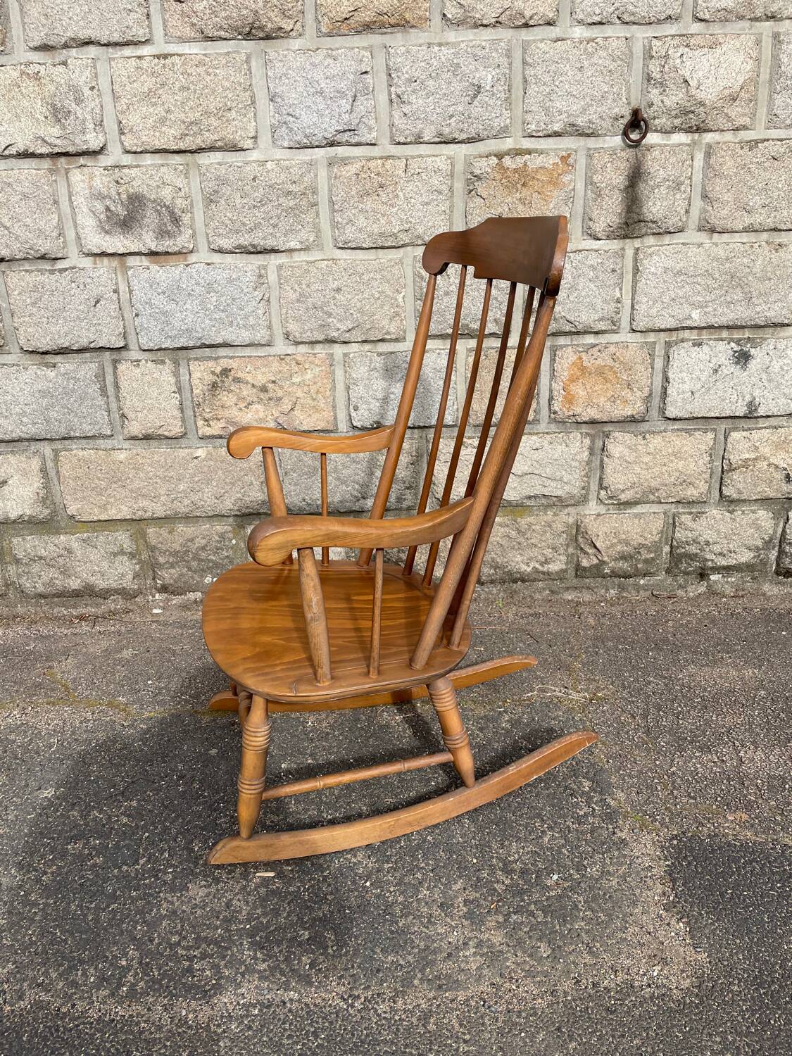 Rocking chair