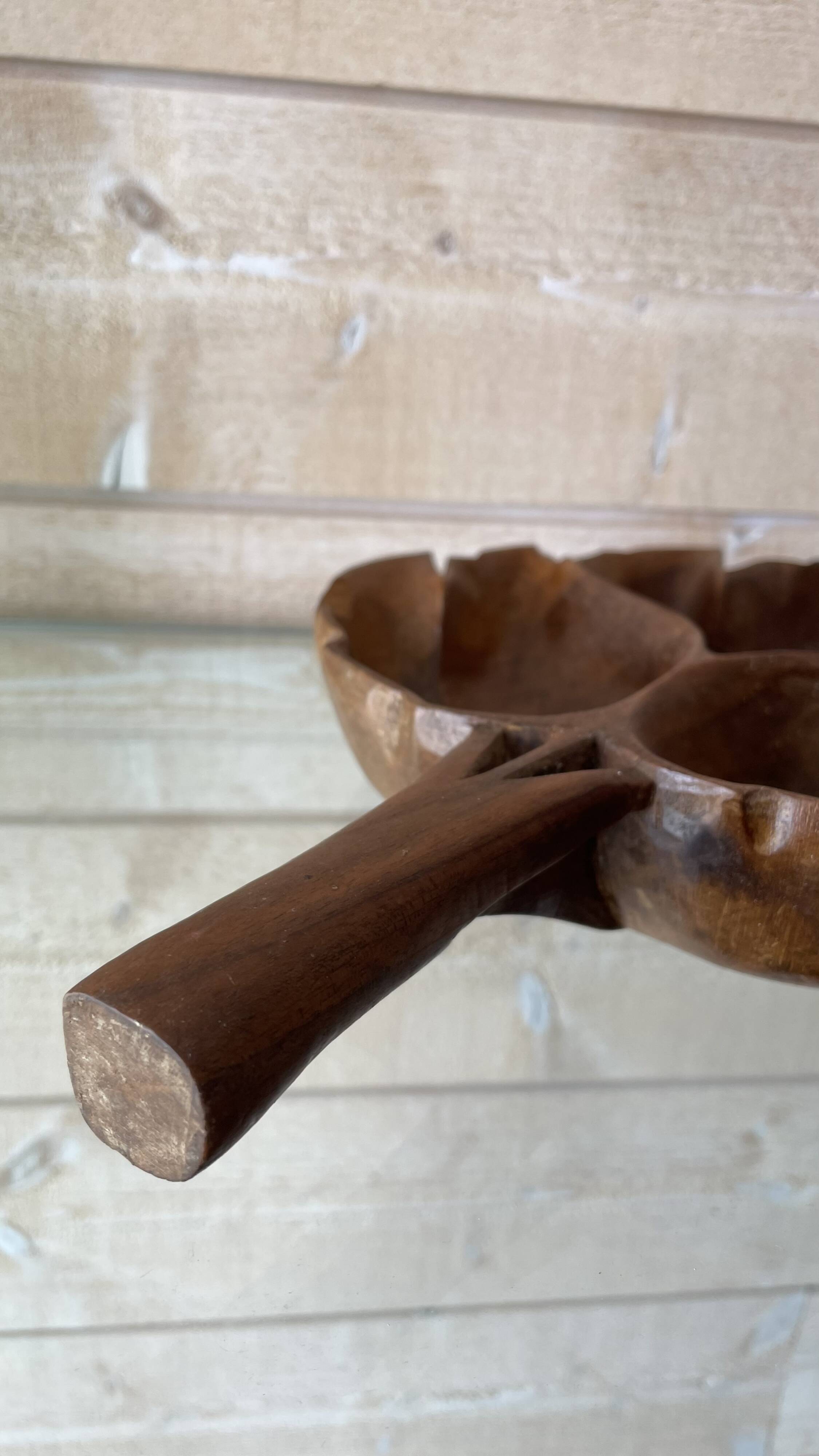 Serving dish / empty pocket