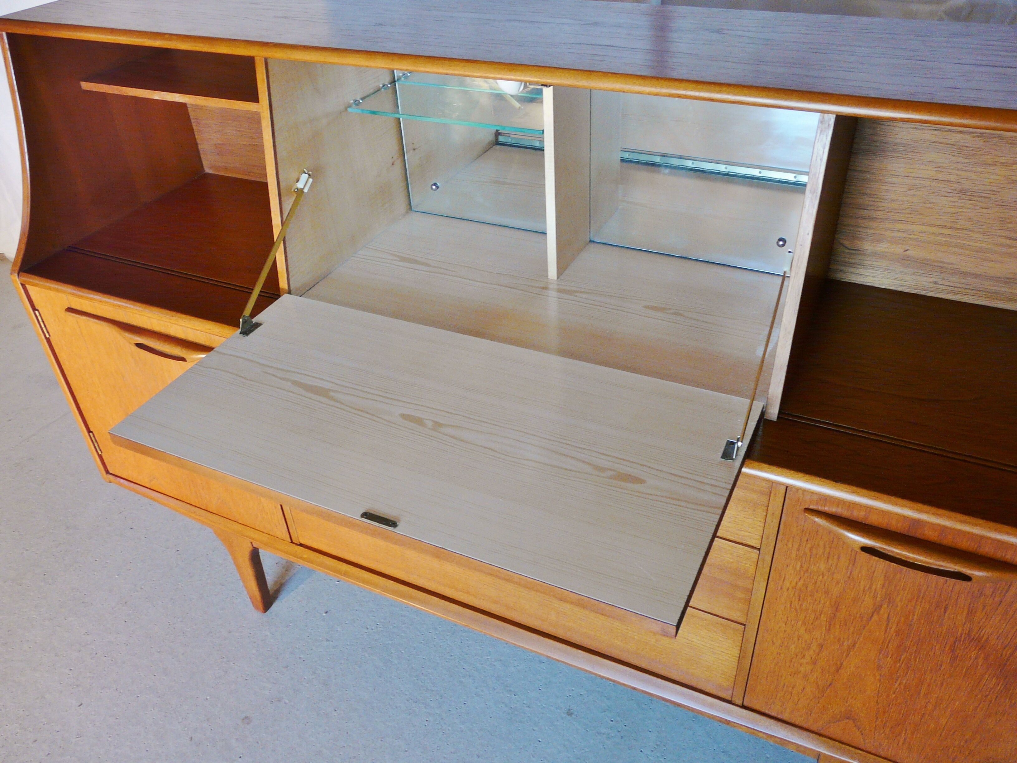 Scandinavian sidbeoard in Jentic teak