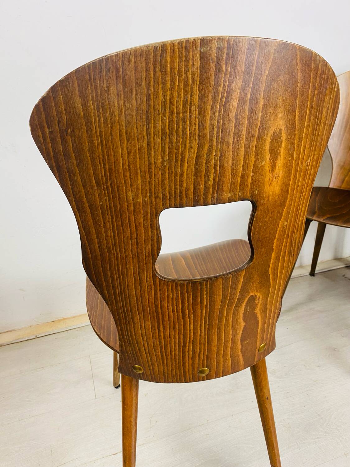 24 chaises bistrot Baumann, modèle Gentiane