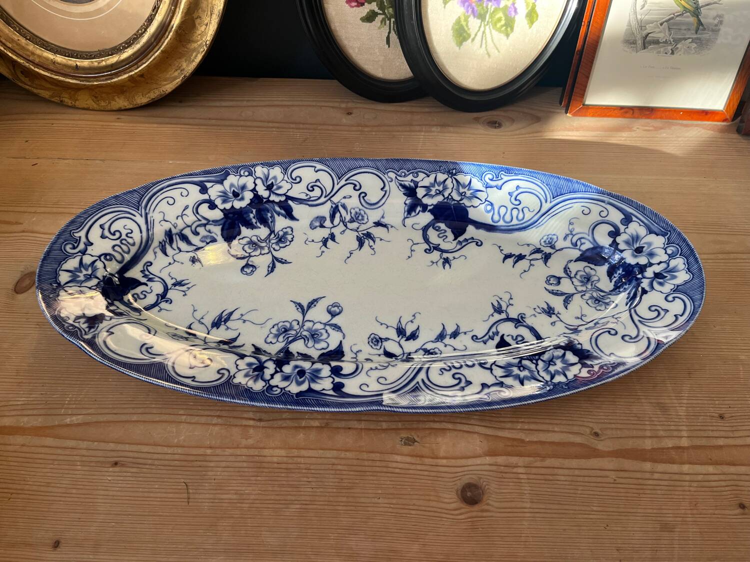 Ancien plat à poisson Creil et Montereau