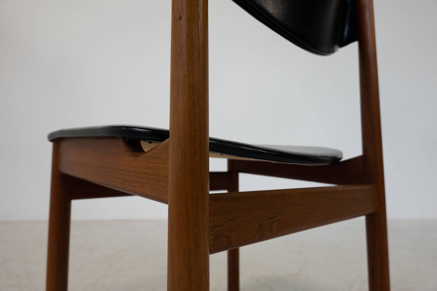 Mid-Century Modern Set of 6 Scandinavian Chairs, 1960s