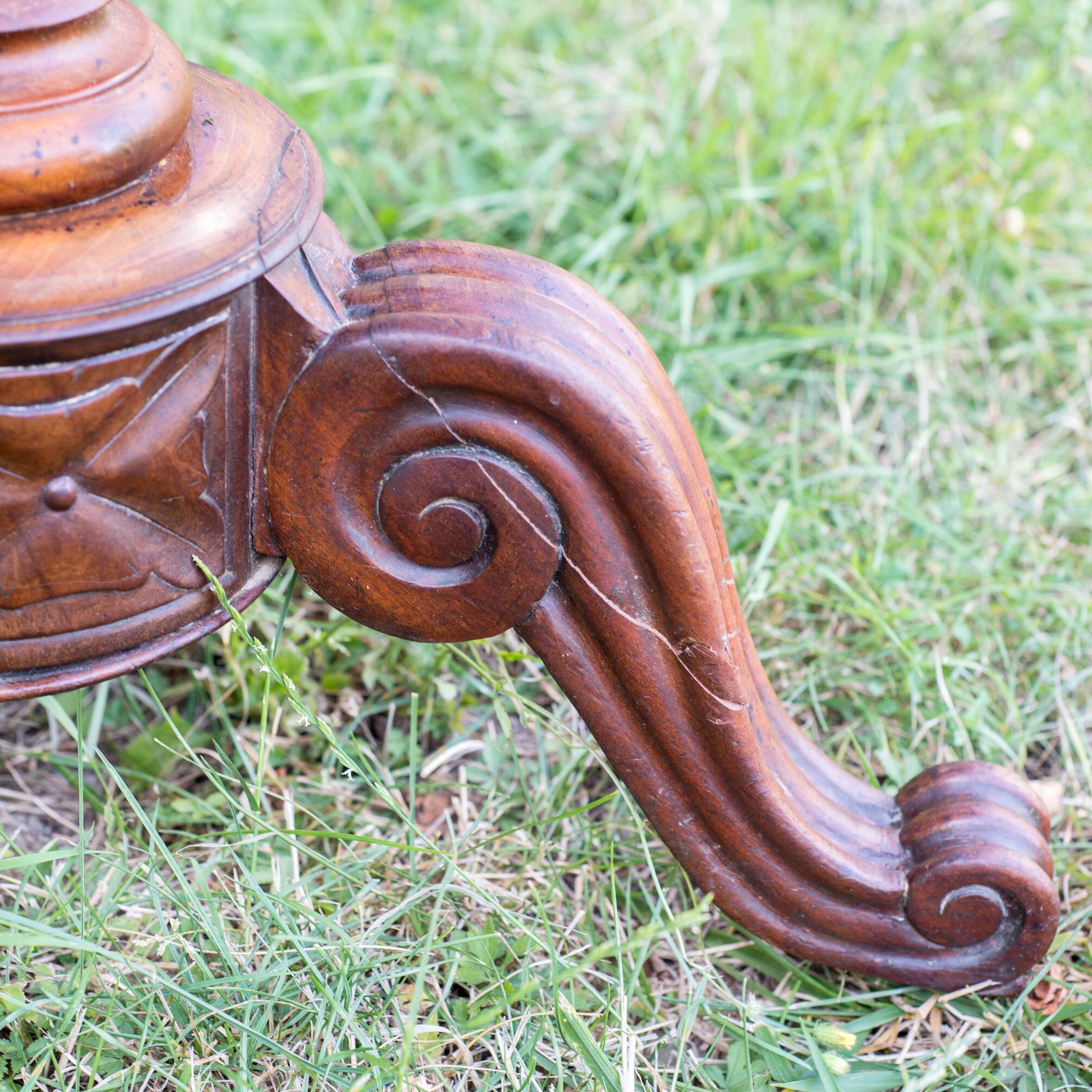 Side table or violin