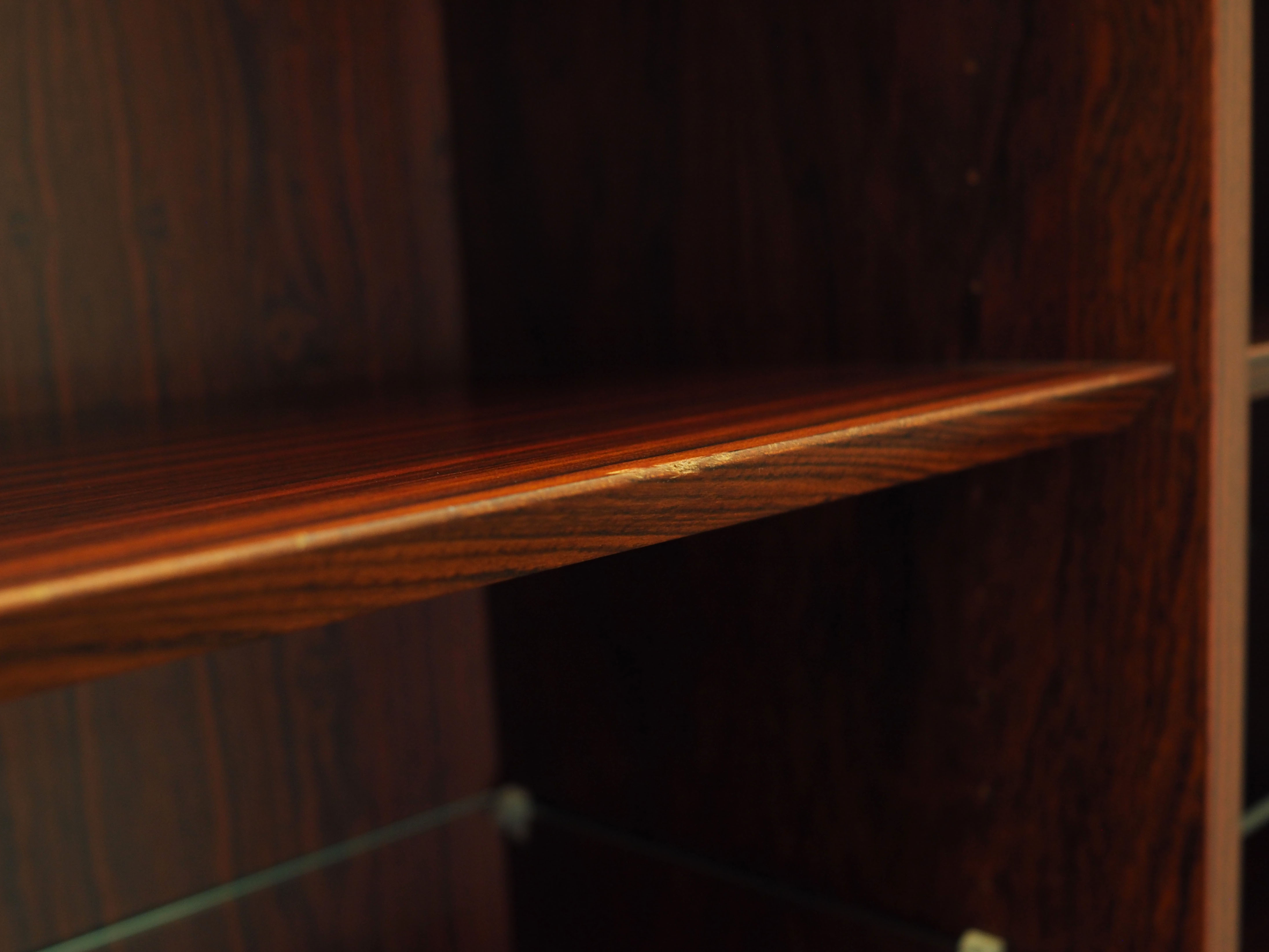 Bibliothèque en acajou, design danois, années 1970, production : Hundevad