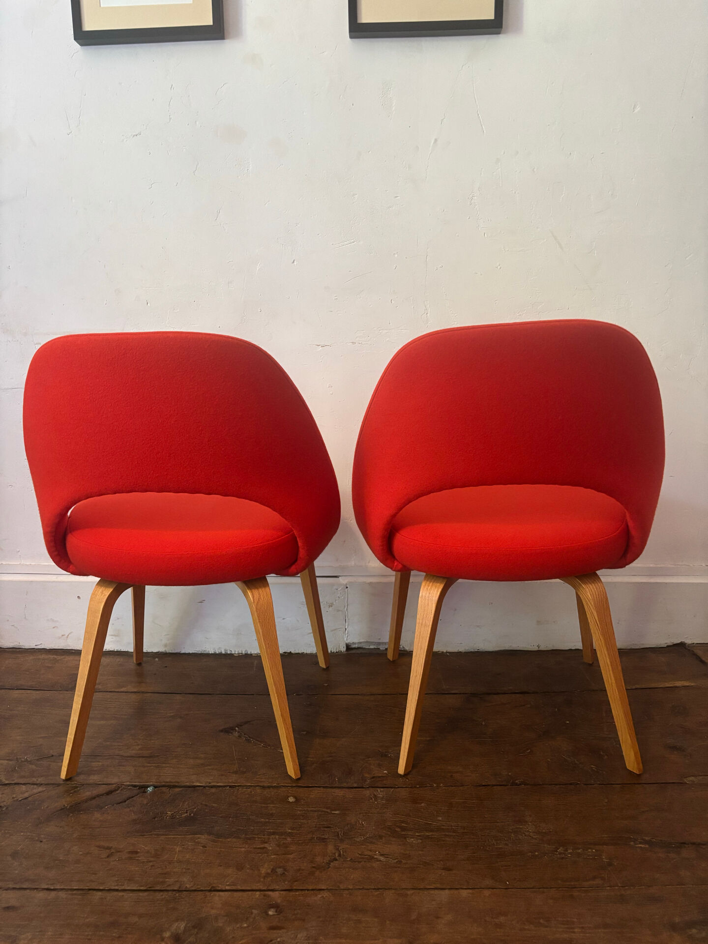 2 chaises Conférence par Eero Saarinen