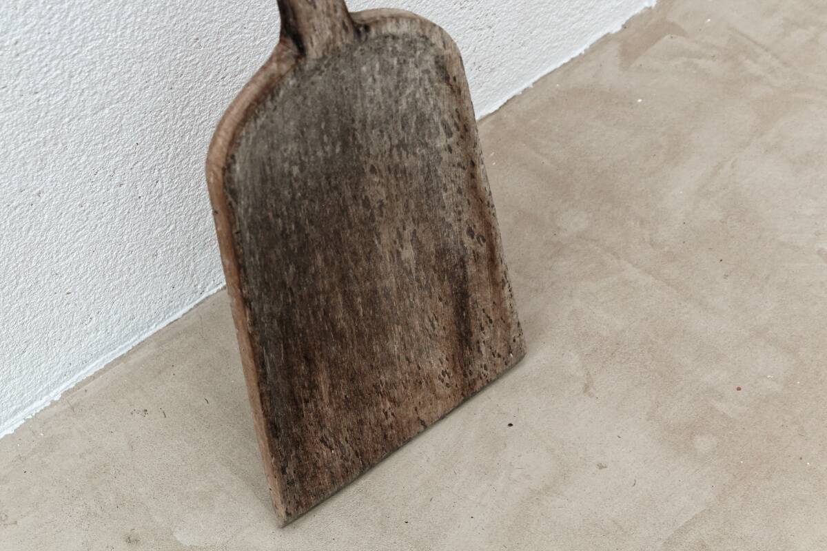 Grain shovel, folk art