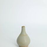 2 vases de scandinaves en grès pistache par Gunnar Borg