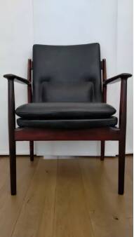 Set table, 5 chairs and 1 armchair - Denmark / Arne Vodder