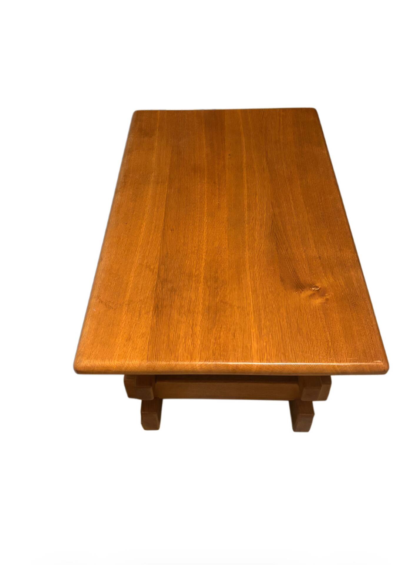 Table basse brutaliste en orme  – années 70