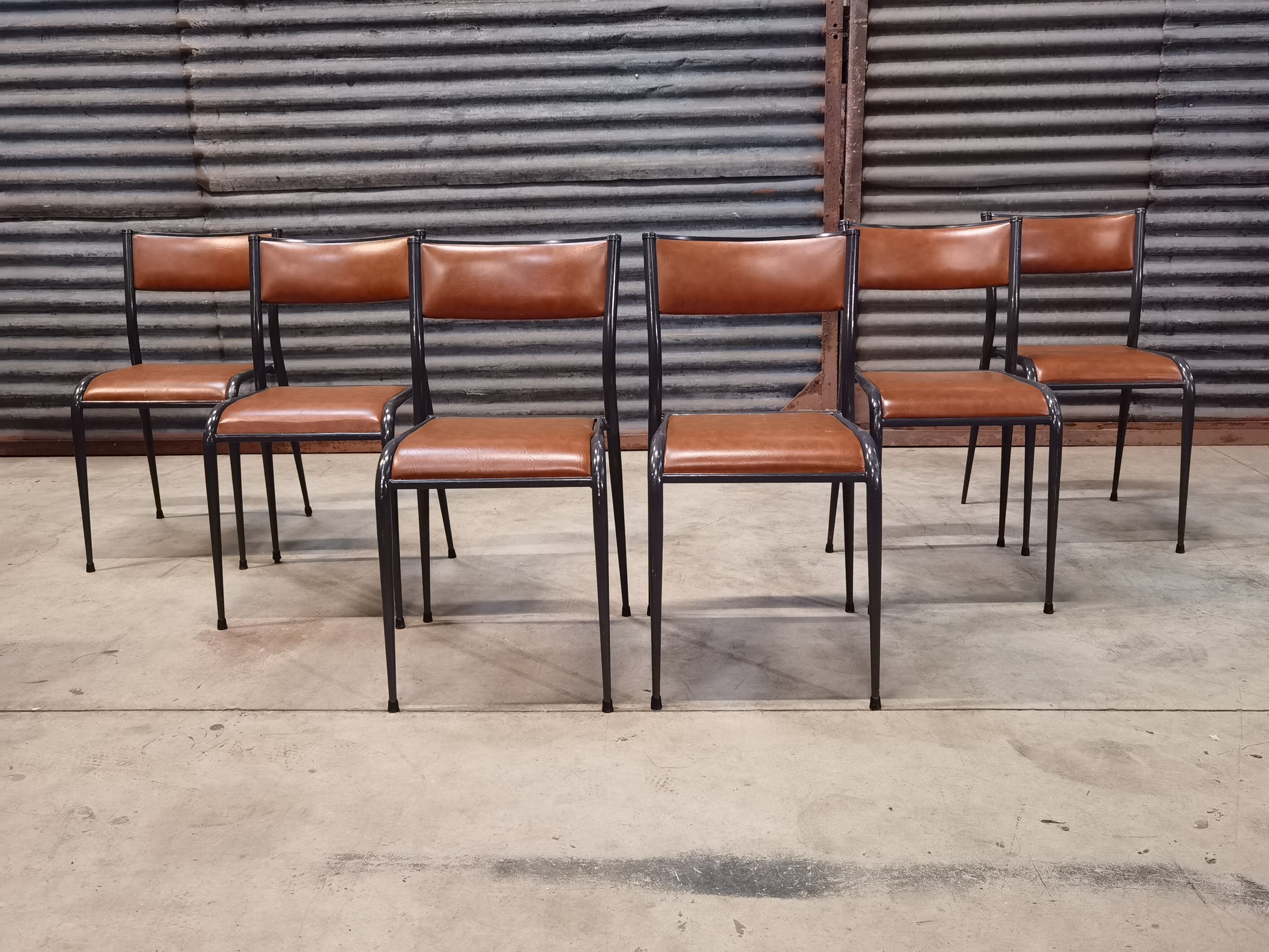 Set of 6 Mullca chairs 510 feet compass