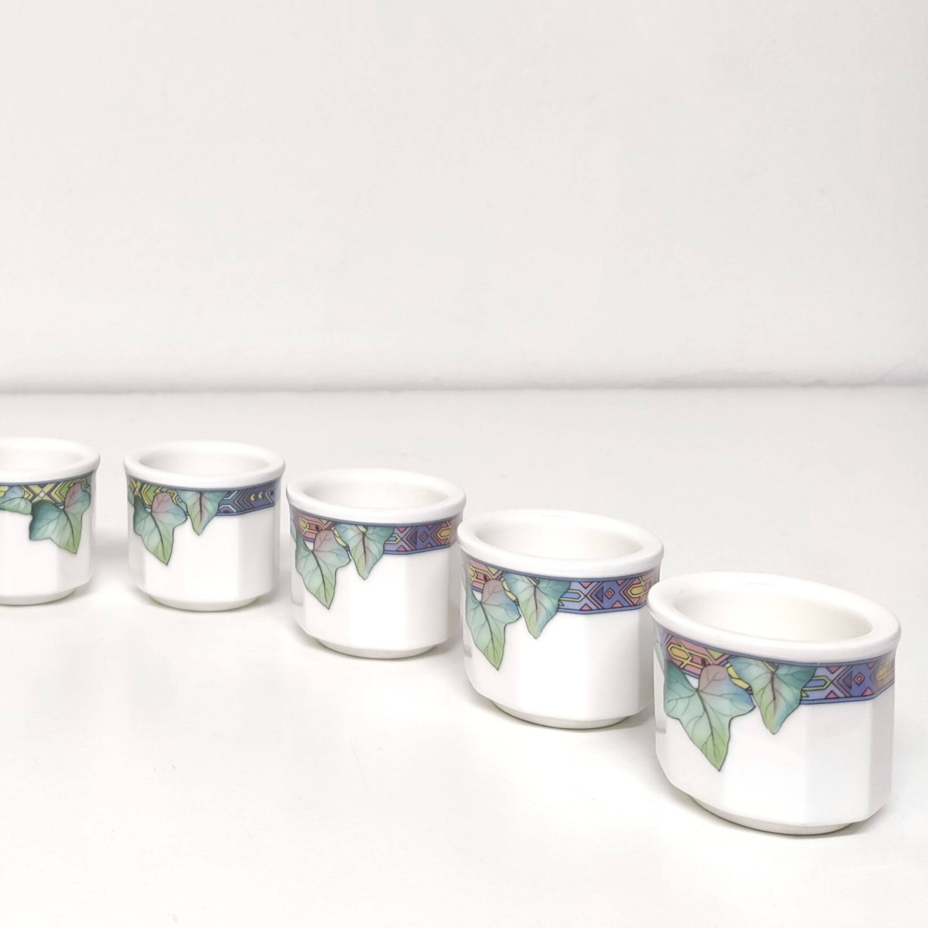 Lot of 8 Villeroy and Boch Pasadena porcelain egg cups with floral decoration