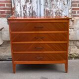 Dresser years 60