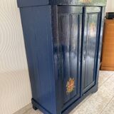 Ancienne armoire parisienne peinte en bleu nuit